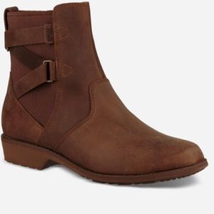 TEVA Ellery boot